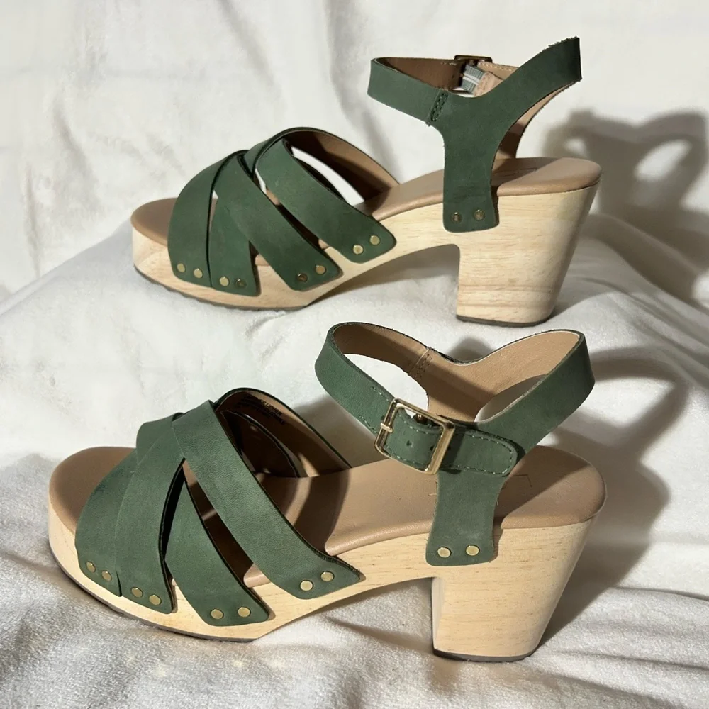 LOFT Olive Green Strappy Leather clog chunky block heel Platform Sandals size 7 - Picture 1 of 11
